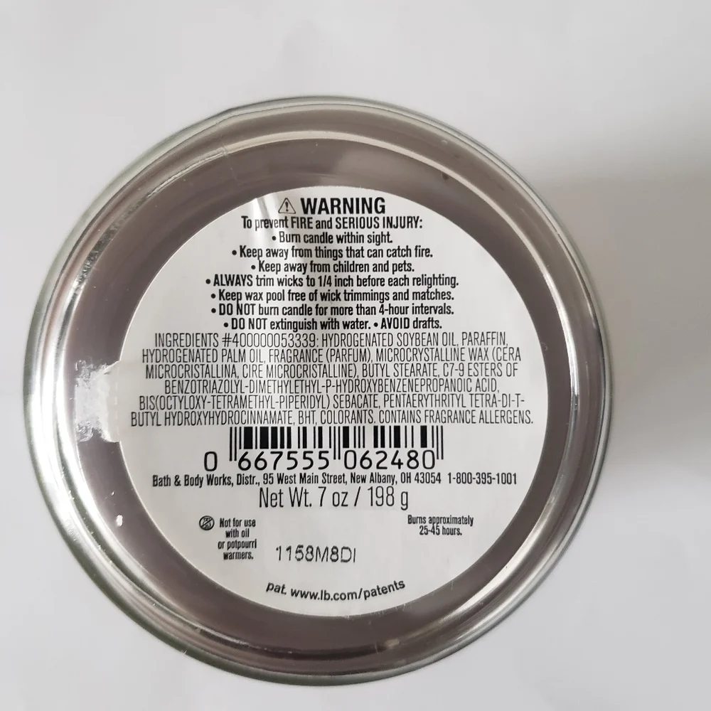Bath and Body Works Candle Pumpkin Bonfire - Picture 3 of 4